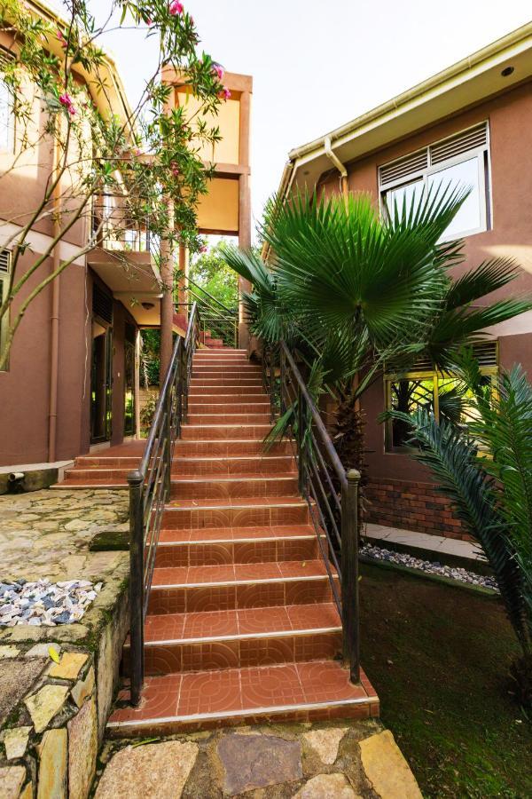 Santa Maria Hotel عنتيبي المظهر الخارجي الصورة