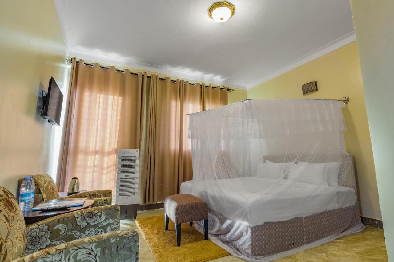 Santa Maria Hotel عنتيبي المظهر الخارجي الصورة
