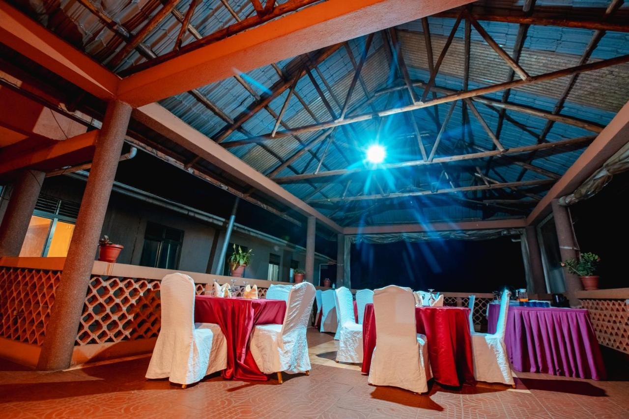 Santa Maria Hotel عنتيبي المظهر الخارجي الصورة