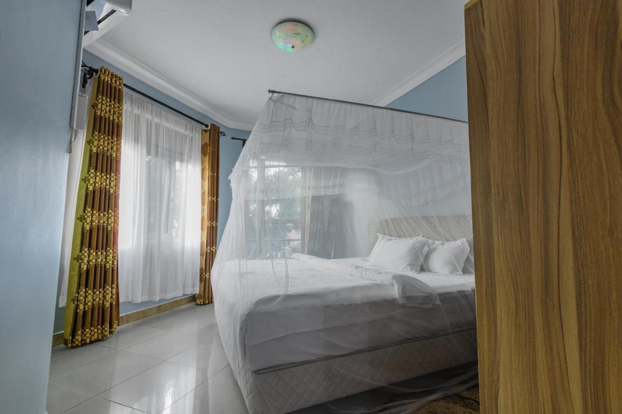 Santa Maria Hotel عنتيبي المظهر الخارجي الصورة