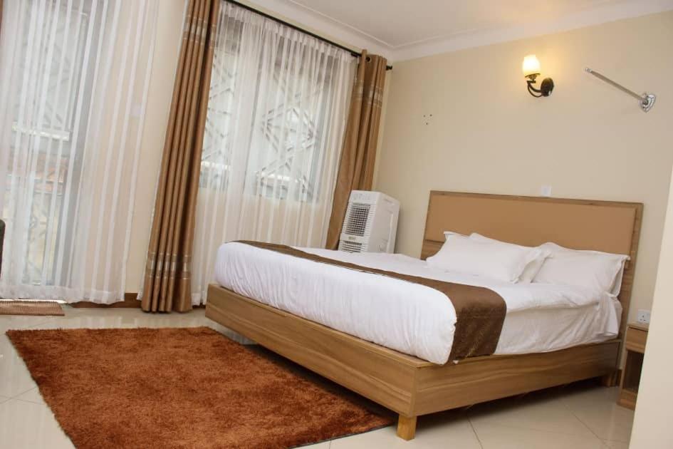 Santa Maria Hotel عنتيبي المظهر الخارجي الصورة